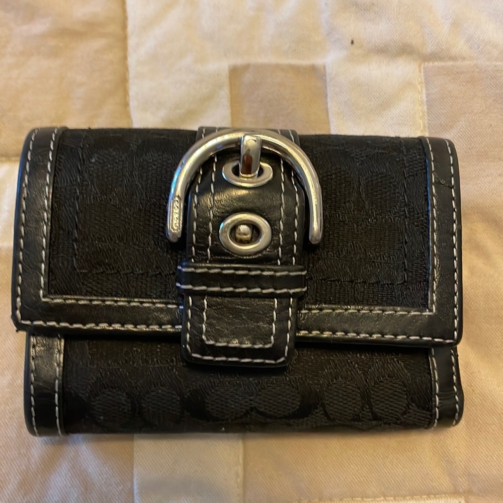 COPY - Mini authentic Coach wallet in great condition.
